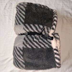 Vera Bradley Gray Throw Blanket